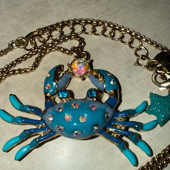 Betsey Johnson Jewelry - Betsey Johnson Blue Icy Crystal Crab Pendant Necklace 21" The Sea Nautical